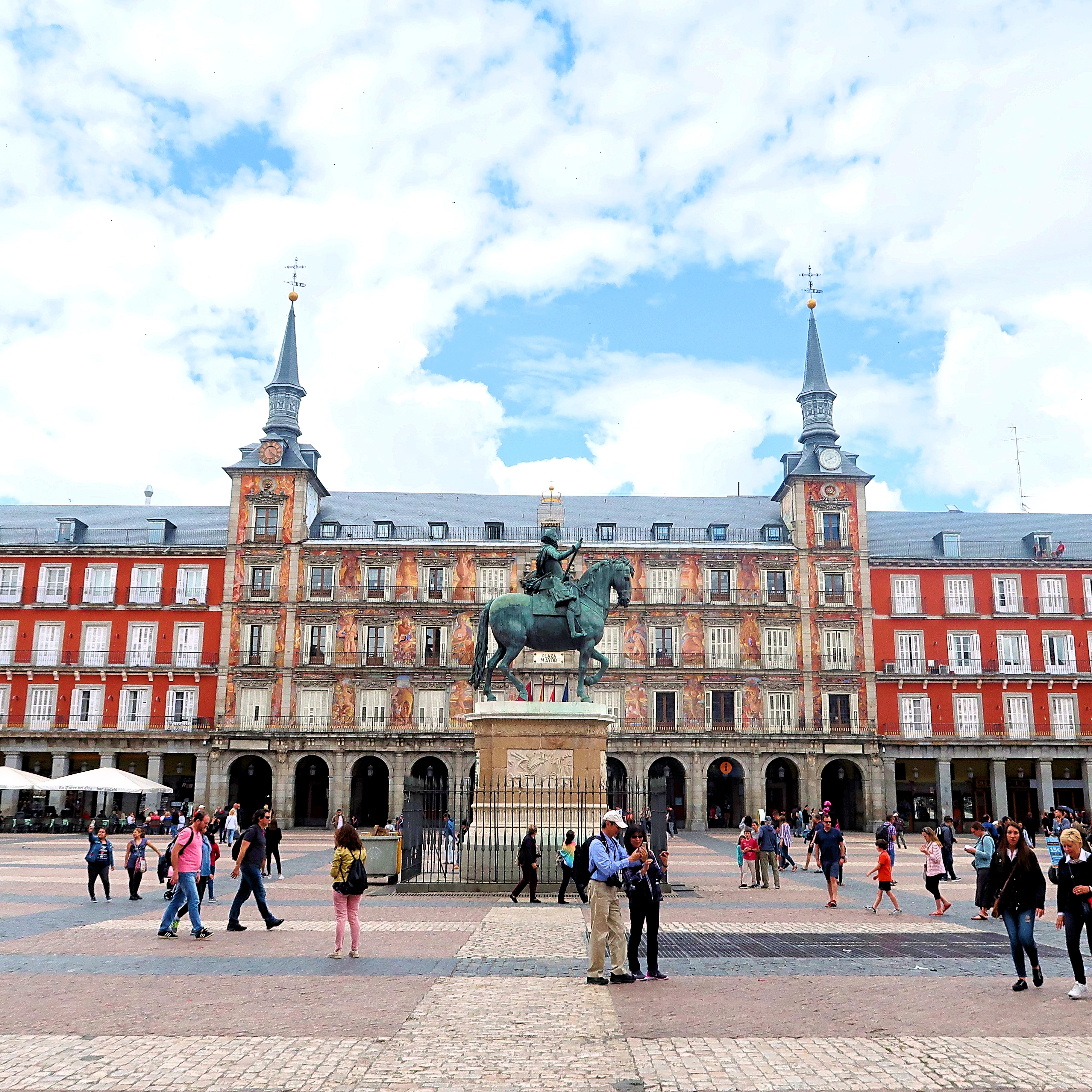 Plaza Mayor and Tourists