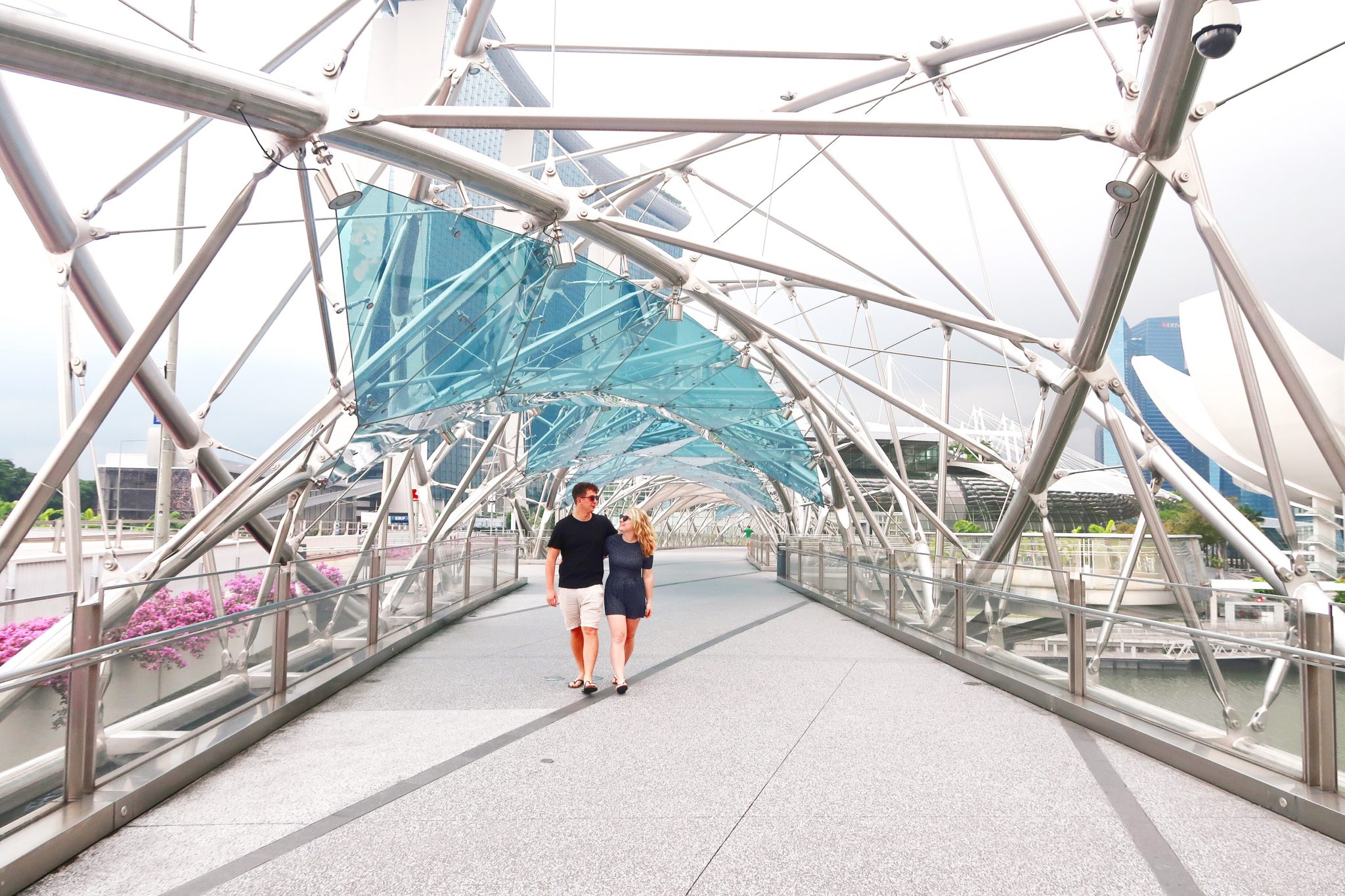 What to do in Singapore - Helix Bridge 